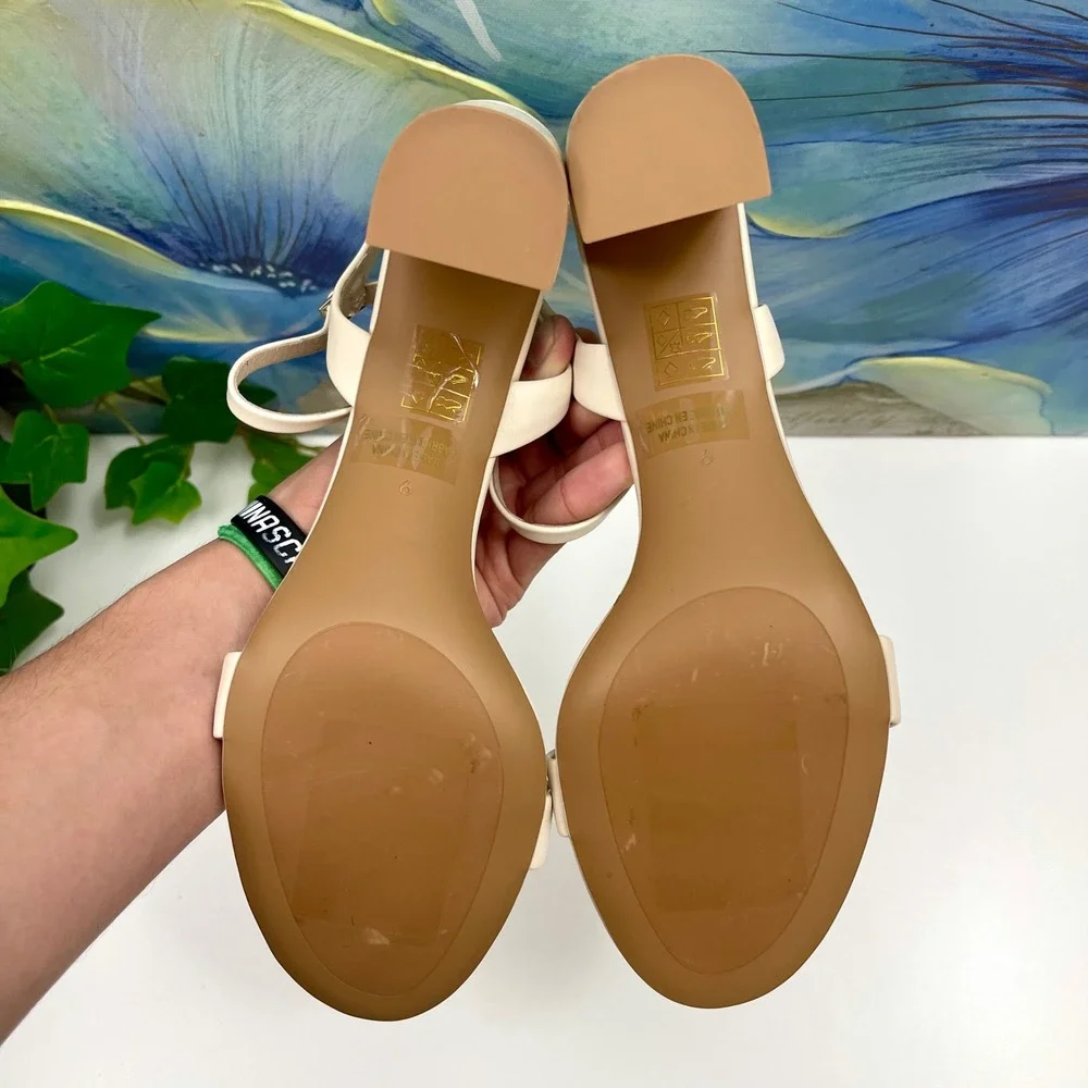 New JEFFREY CAMPBELL GO-THERE‎ BLOCK HEEL SANDAL in Ivory Size 9
